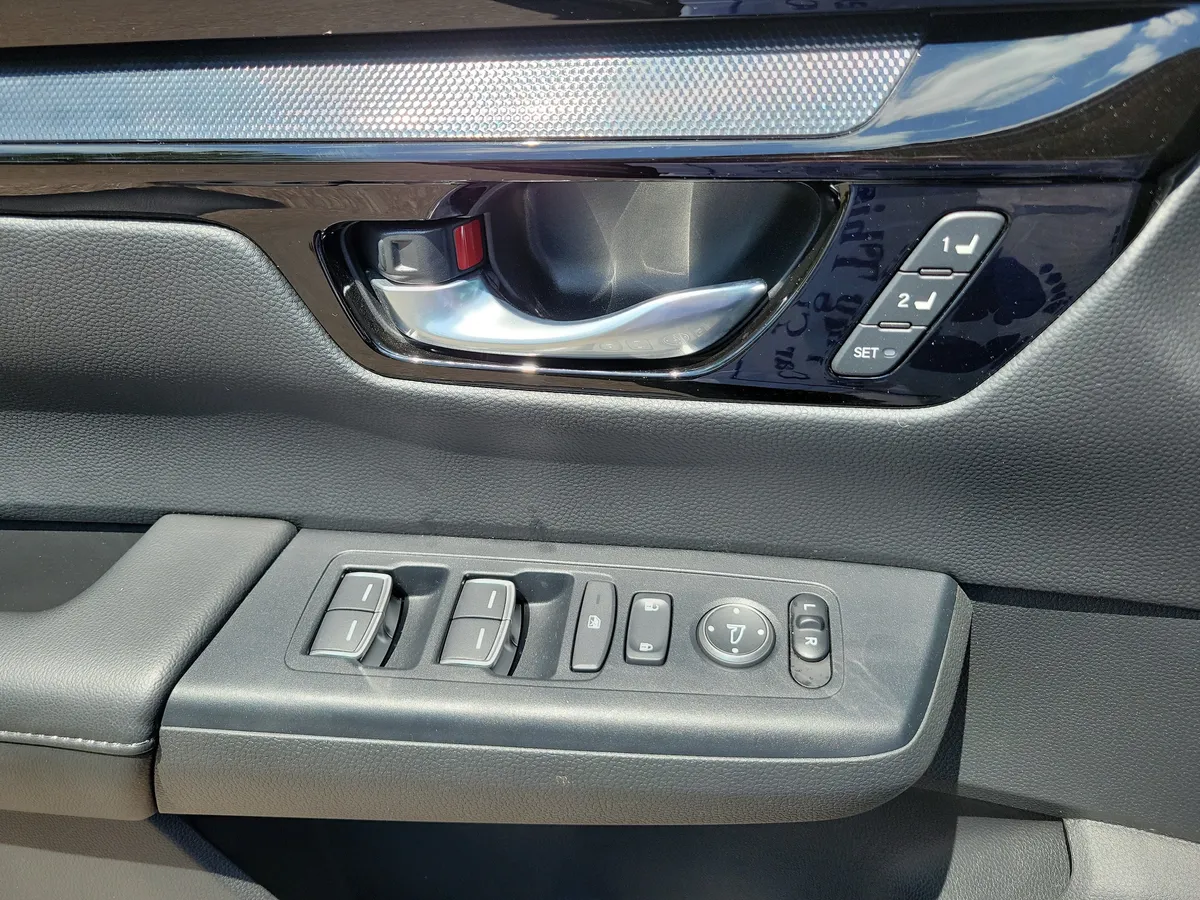 2023 Honda CR-V EX-L w/BSI thumbnail 26
