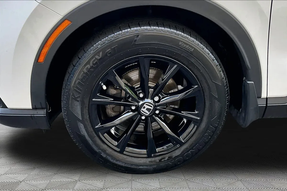 2023 Honda CR-V Hybrid Sport thumbnail 11