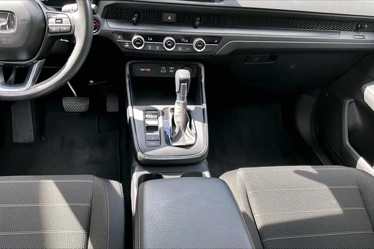 2023 Honda CR-V Hybrid Sport thumbnail 17