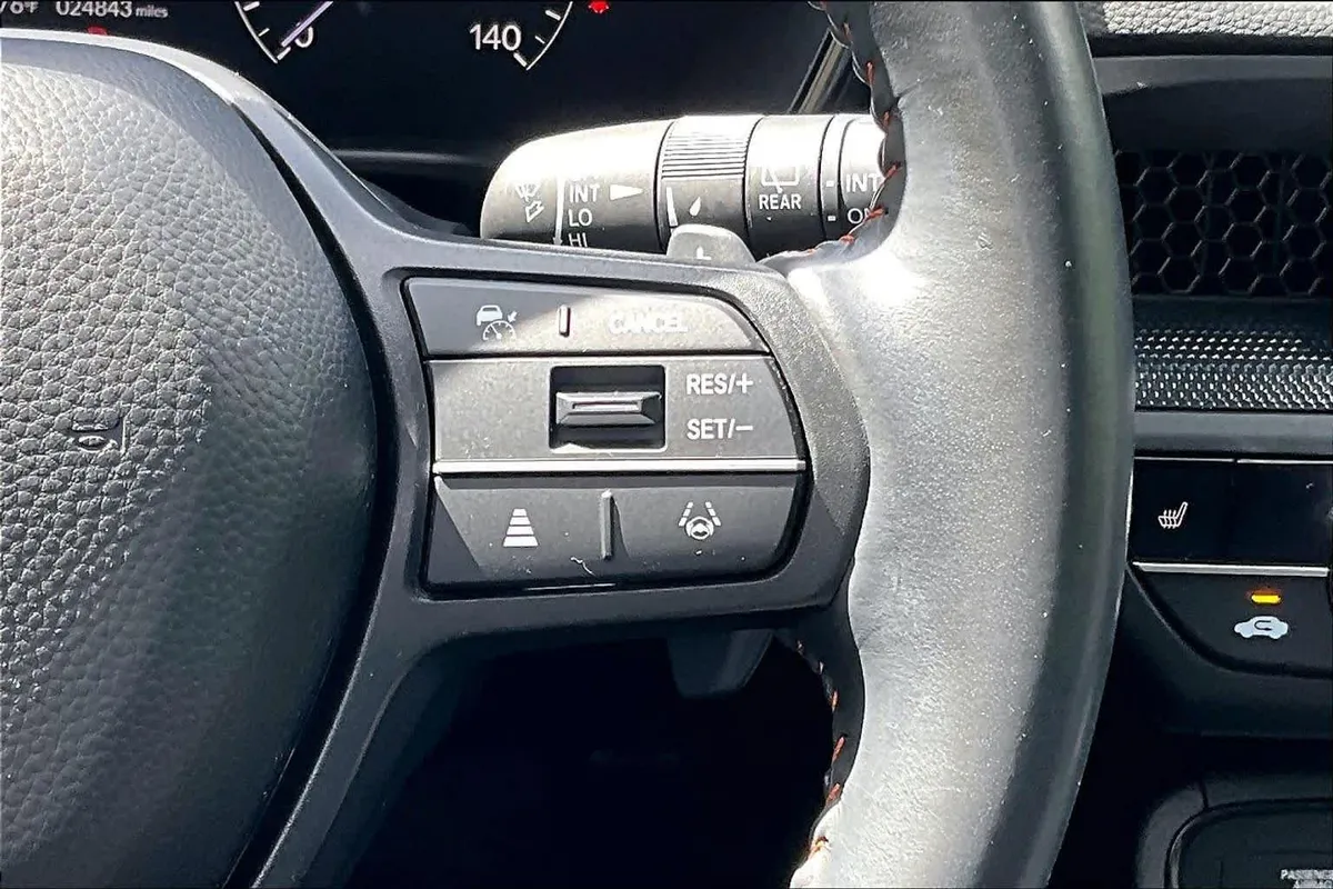 2023 Honda CR-V Hybrid Sport thumbnail 25