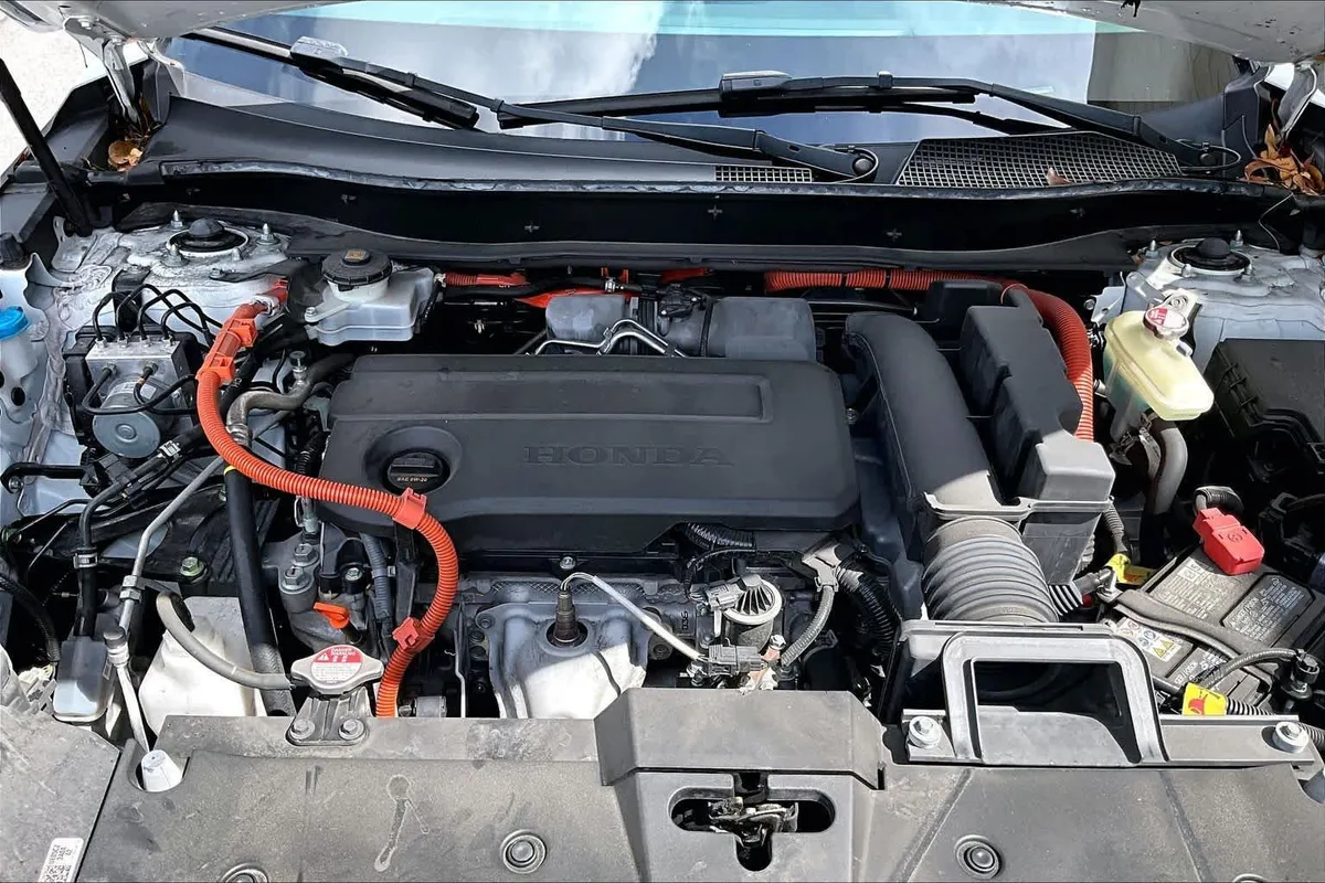 2023 Honda CR-V Hybrid Sport thumbnail 32