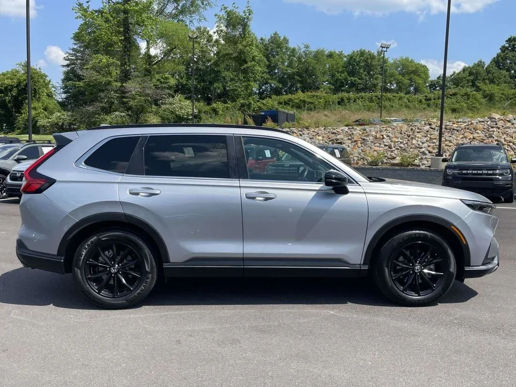 2023 Honda CR-V Hybrid Sport thumbnail 2