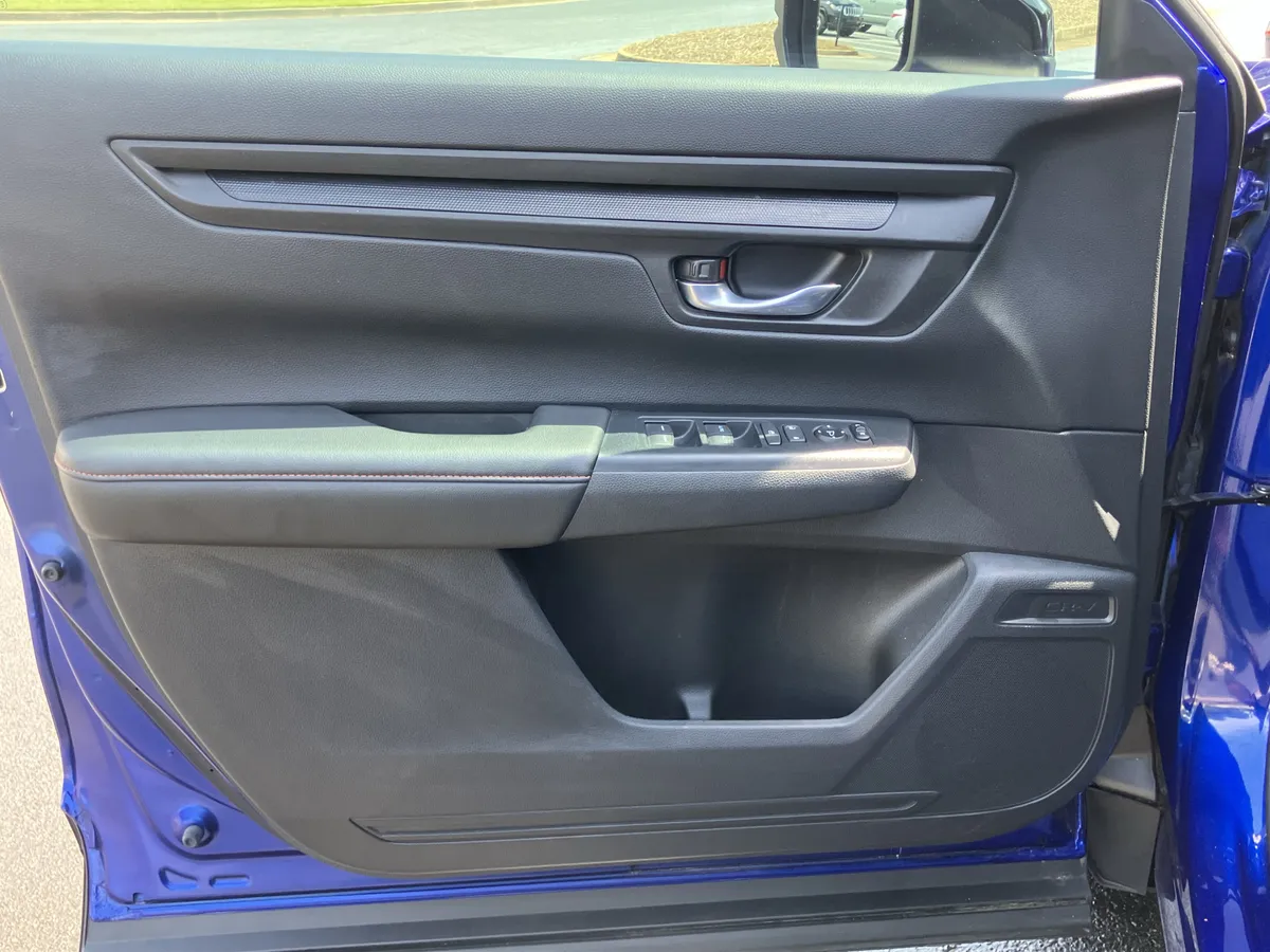 2023 Honda CR-V Hybrid Sport FWD thumbnail 14