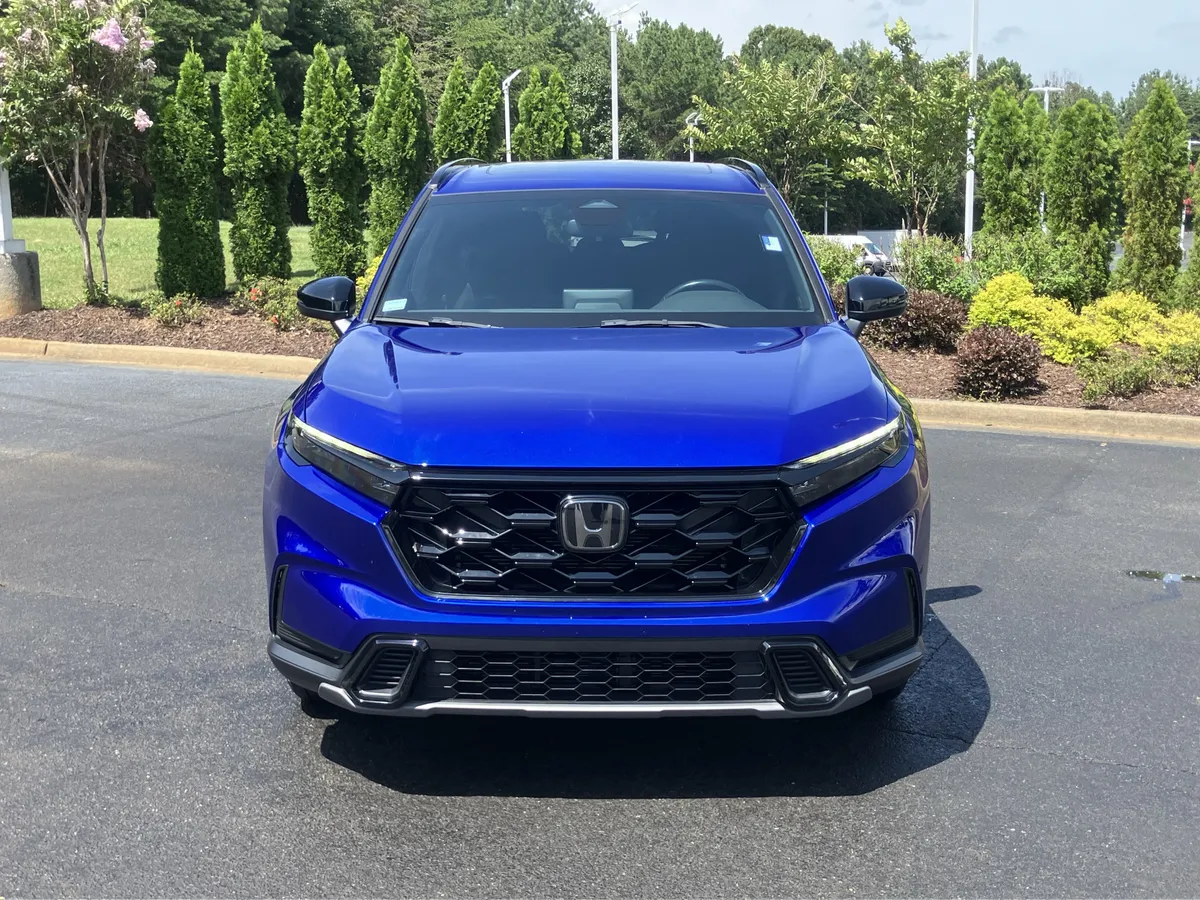 2023 Honda CR-V Hybrid Sport FWD thumbnail 3