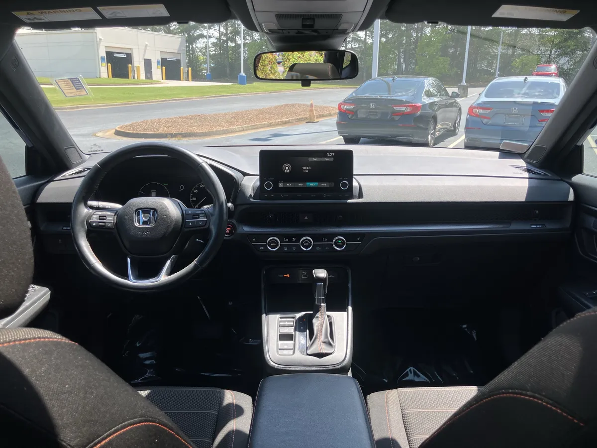2023 Honda CR-V Hybrid Sport FWD thumbnail 32