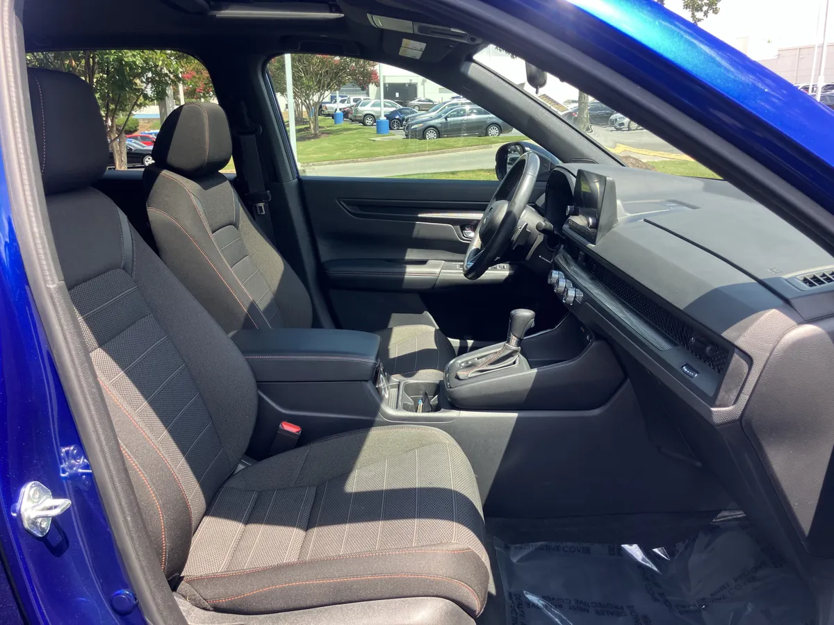 2023 Honda CR-V Hybrid Sport FWD thumbnail 35