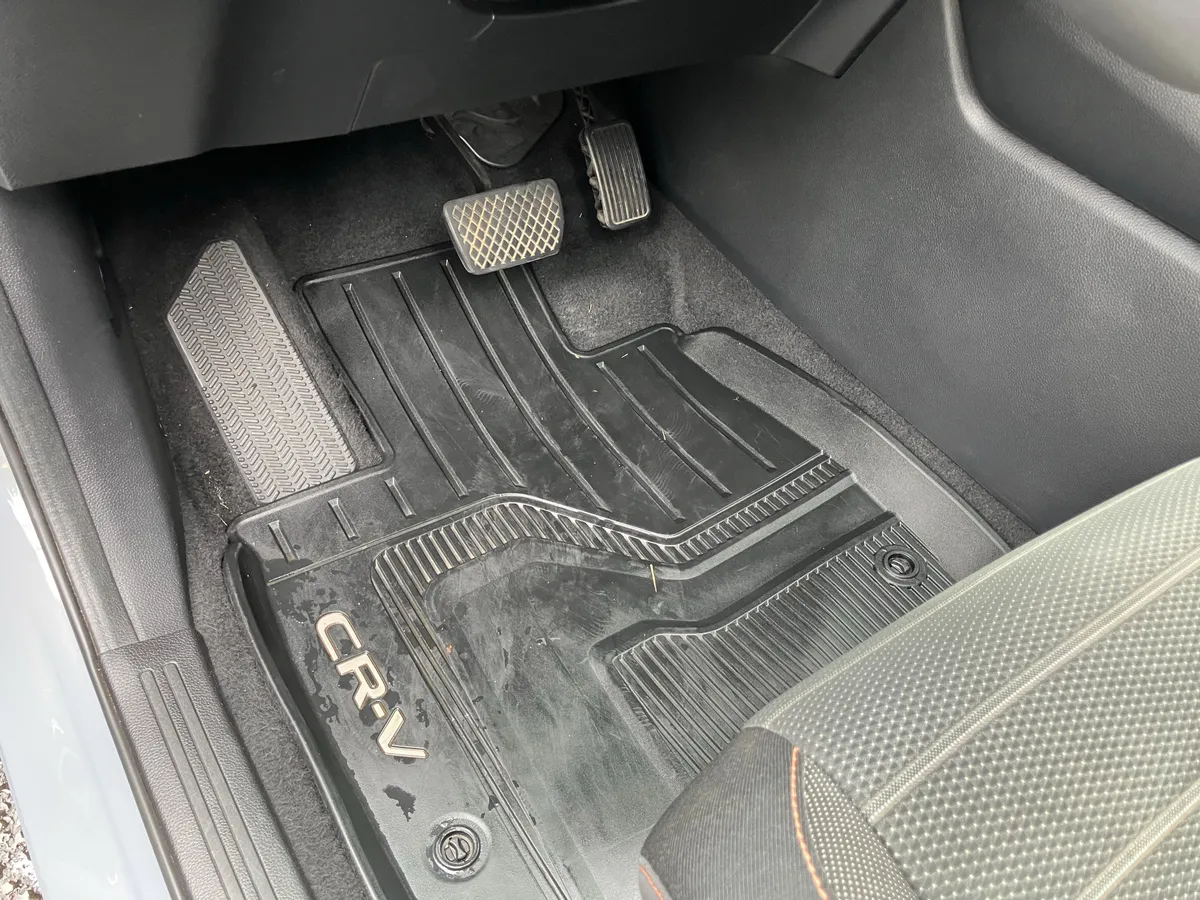 2023 Honda CR-V Hybrid Sport FWD thumbnail 18