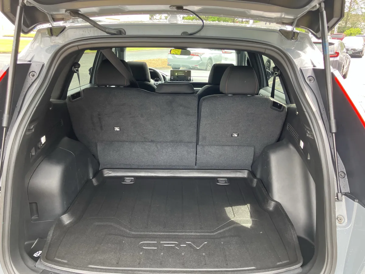 2023 Honda CR-V Hybrid Sport FWD thumbnail 34
