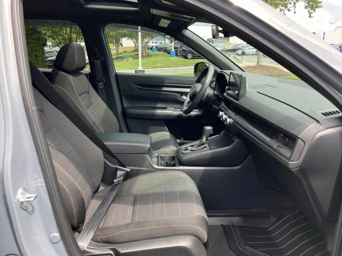2023 Honda CR-V Hybrid Sport FWD thumbnail 35