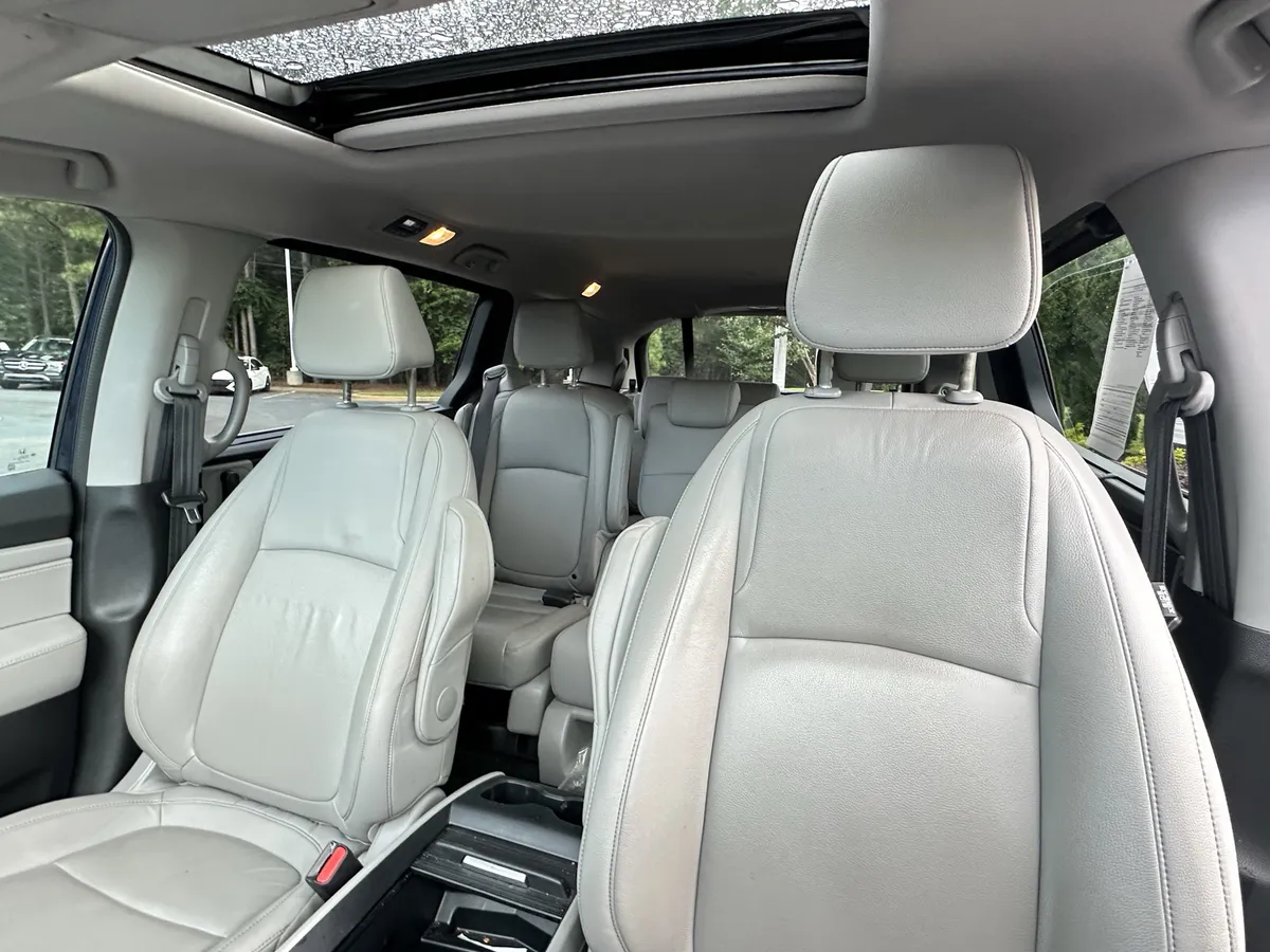 2023 Honda Odyssey EX-L Auto thumbnail 8