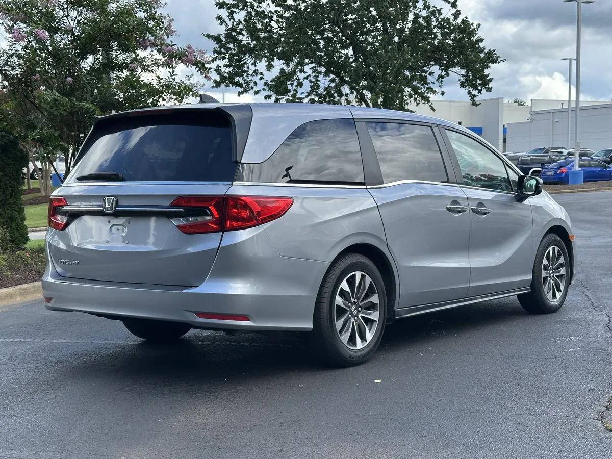 2023 Honda Odyssey EX-L Auto thumbnail 13