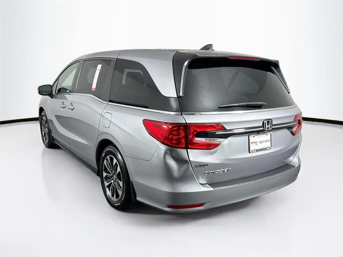 2023 Honda Odyssey EX-L thumbnail 12