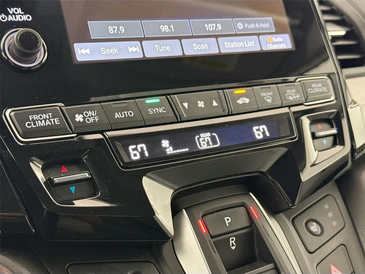 2023 Honda Odyssey EX-L thumbnail 26