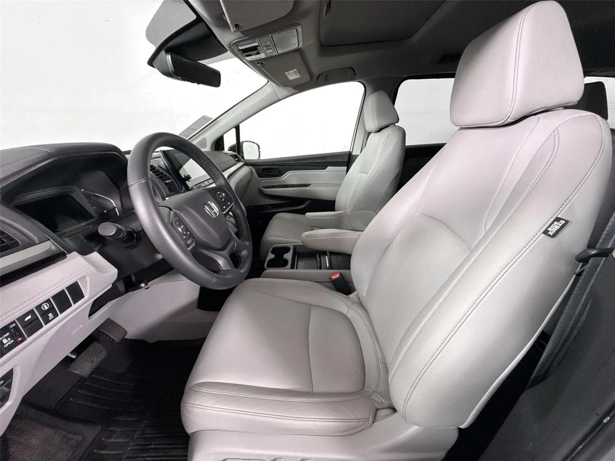 2023 Honda Odyssey EX-L thumbnail 3