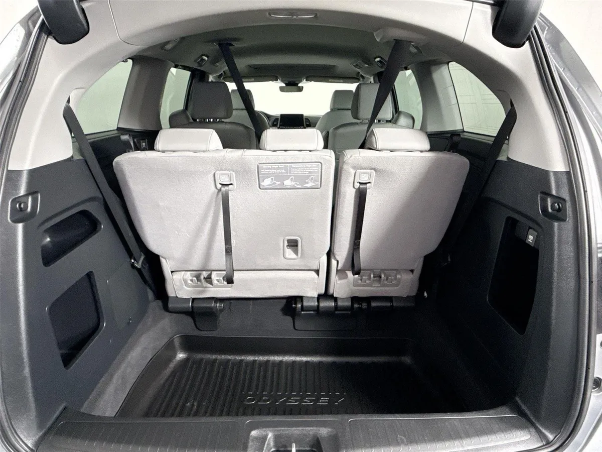 2023 Honda Odyssey EX-L thumbnail 37