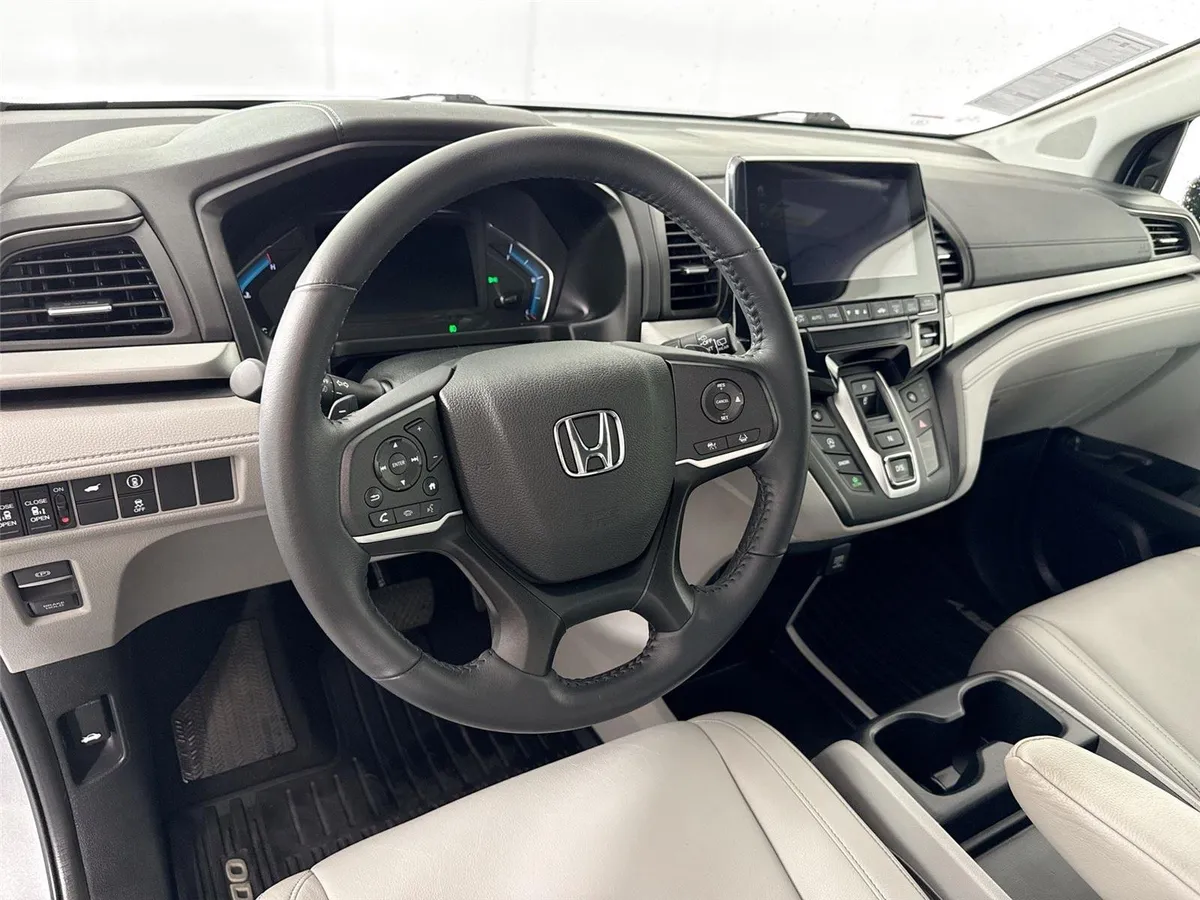 2023 Honda Odyssey EX-L thumbnail 4