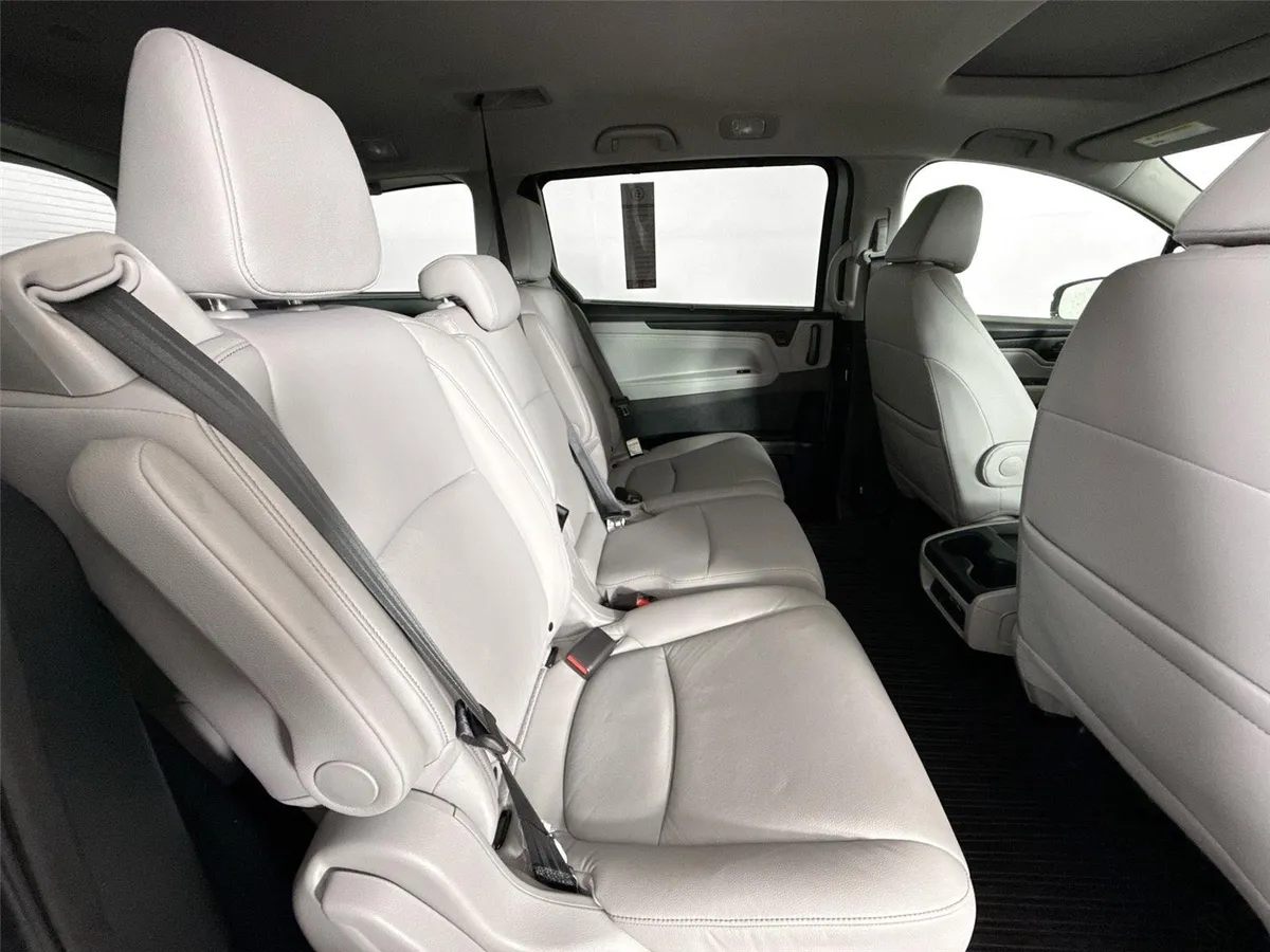 2023 Honda Odyssey EX-L thumbnail 41