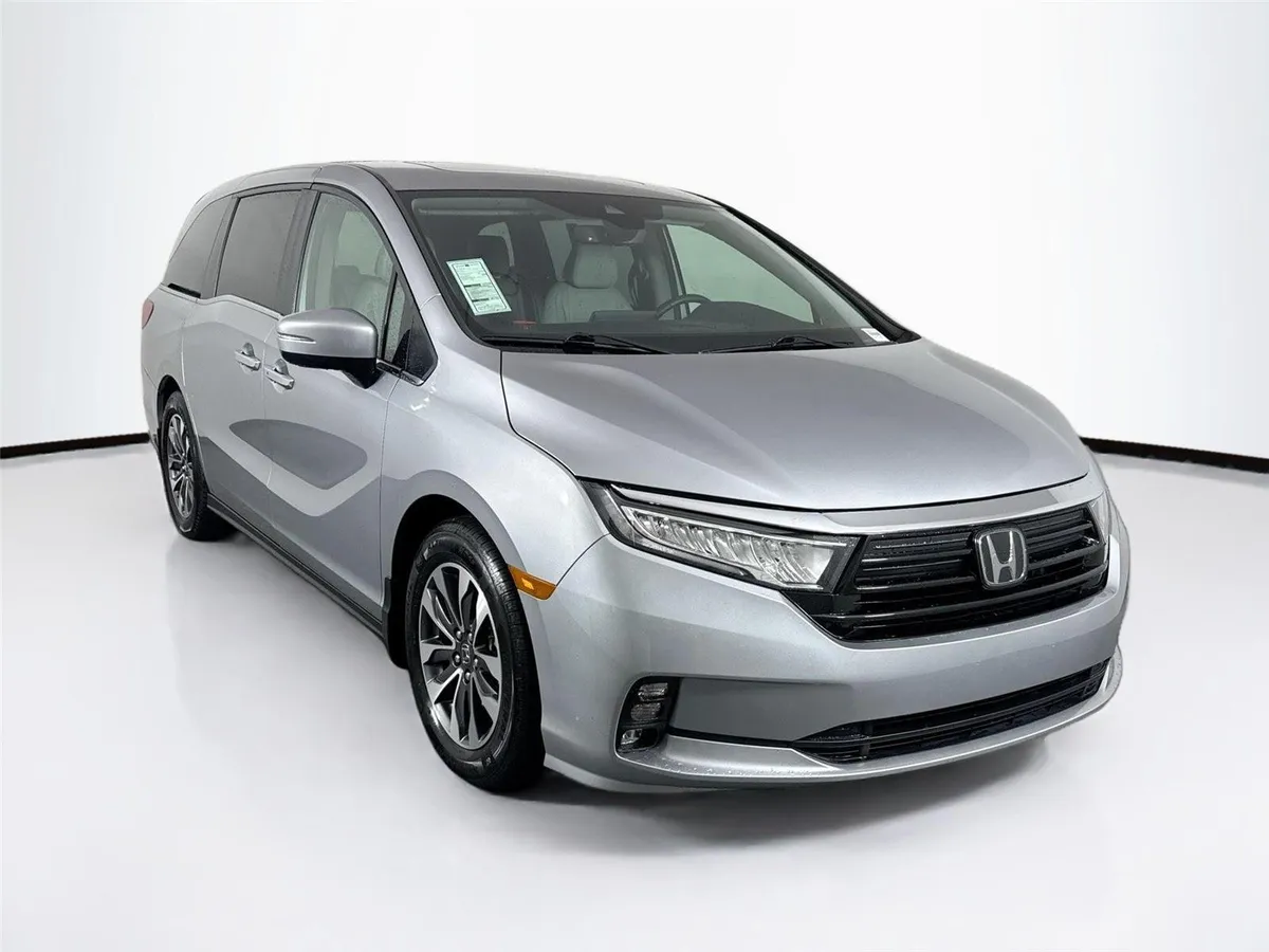 2023 Honda Odyssey EX-L thumbnail 9