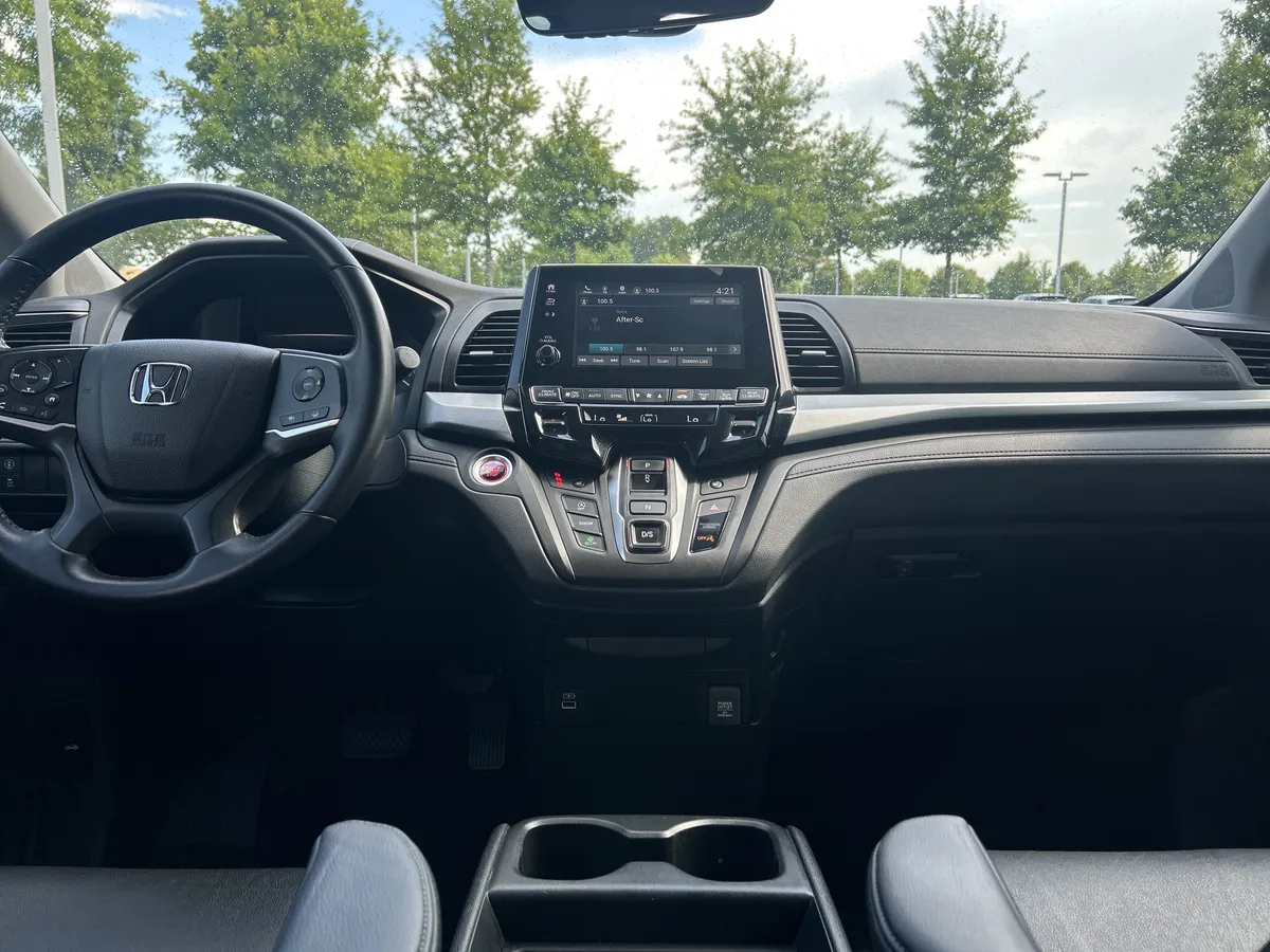 2023 Honda Odyssey EX-L thumbnail 18