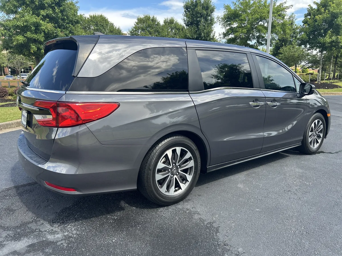 2023 Honda Odyssey EX-L thumbnail 28
