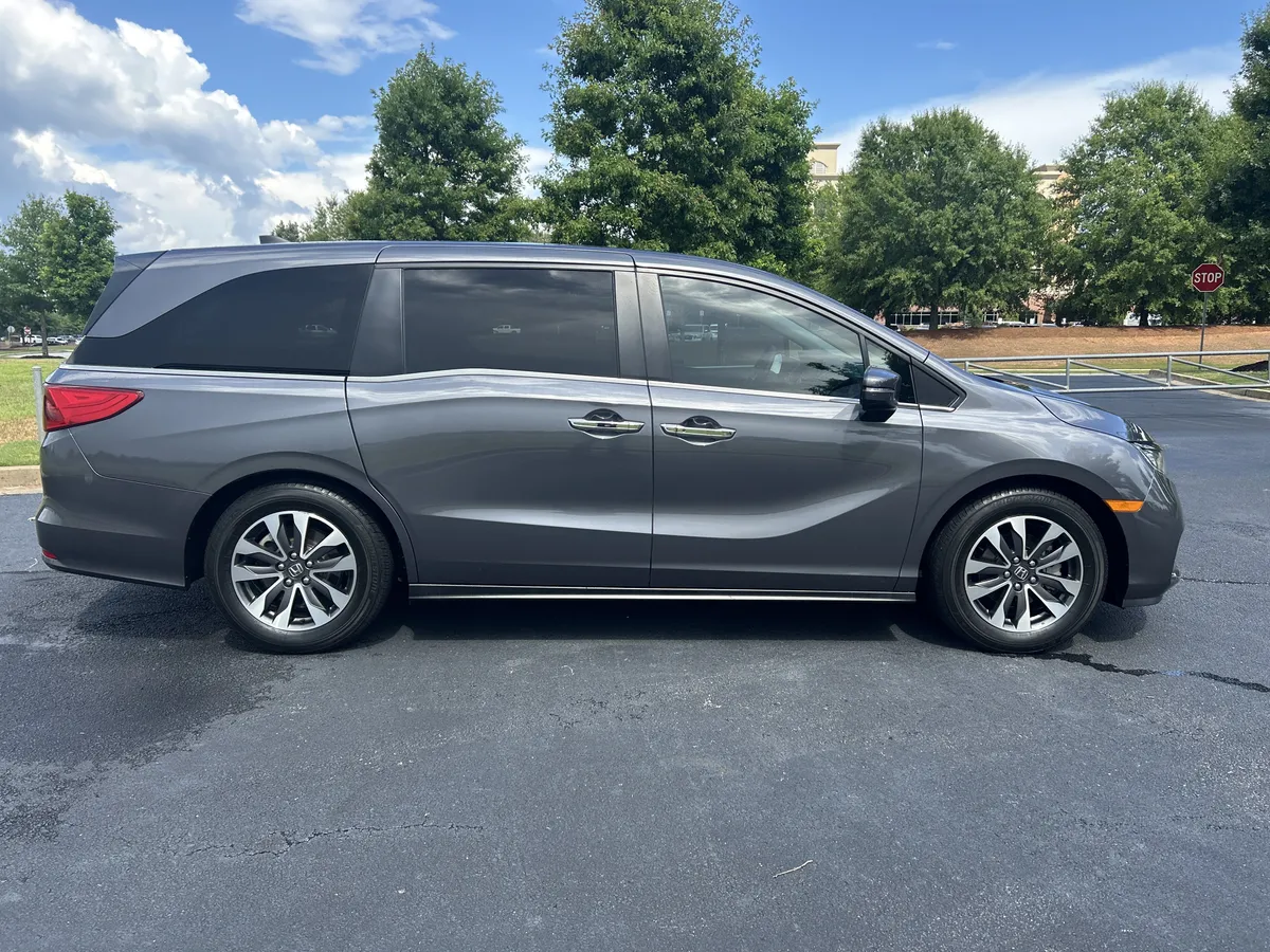 2023 Honda Odyssey EX-L thumbnail 29