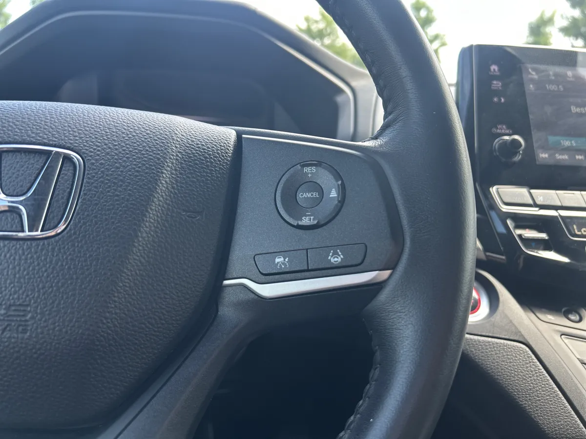 2023 Honda Odyssey EX-L thumbnail 8