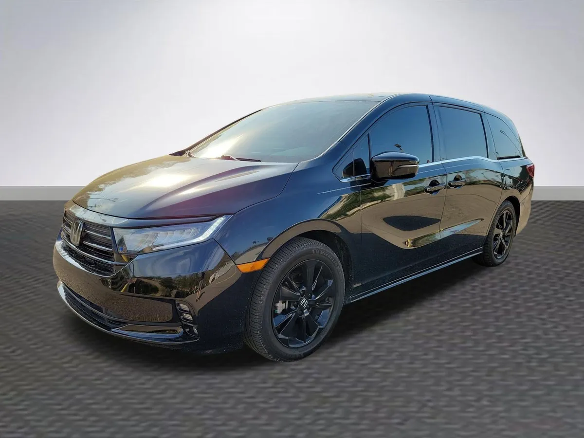 2023 Honda Odyssey Sport thumbnail 3