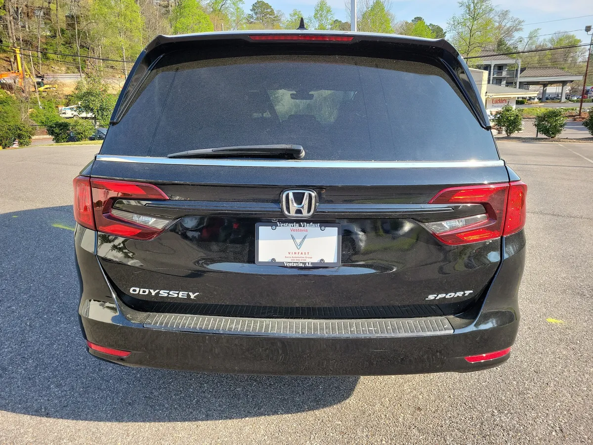 2023 Honda Odyssey Sport thumbnail 6