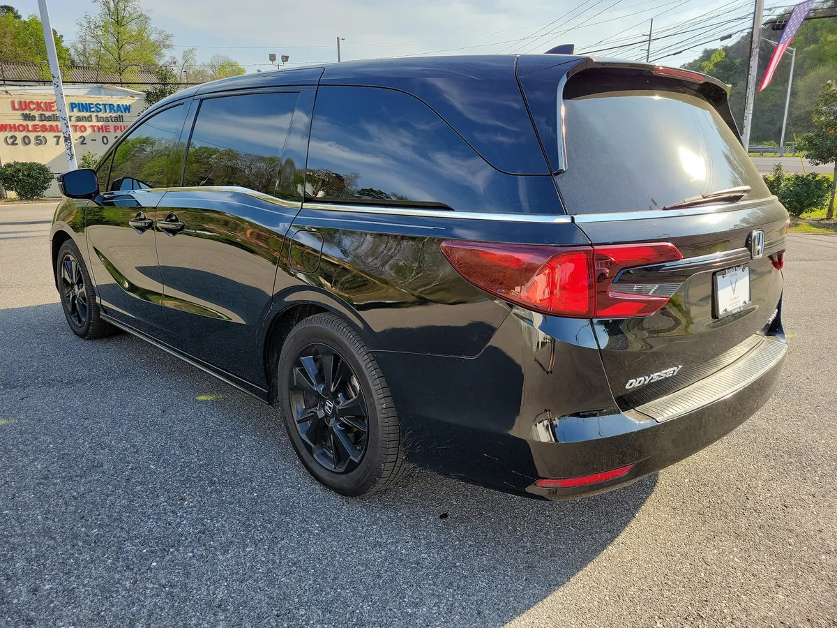 2023 Honda Odyssey Sport thumbnail 7