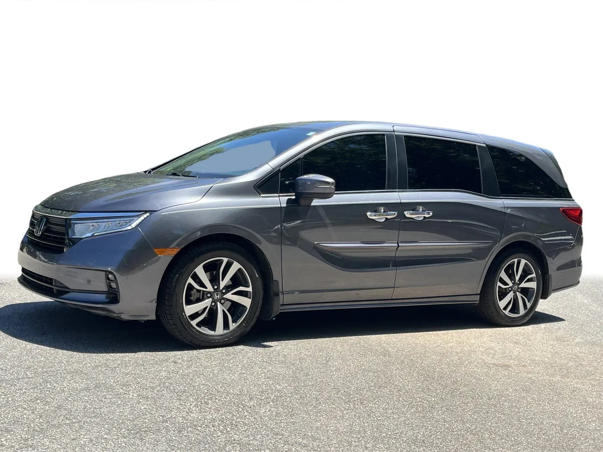 2023 Honda Odyssey Touring thumbnail 25