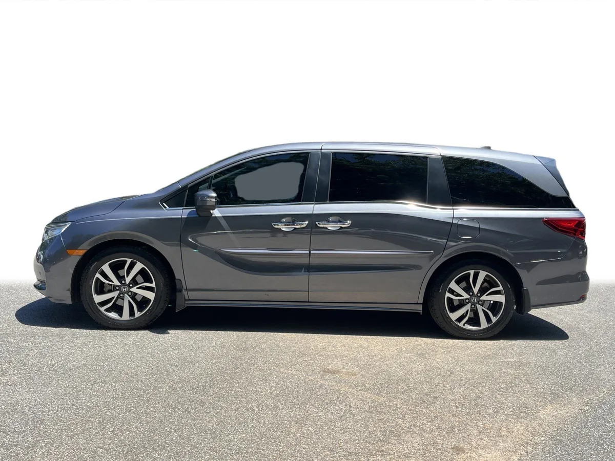 2023 Honda Odyssey Touring thumbnail 26