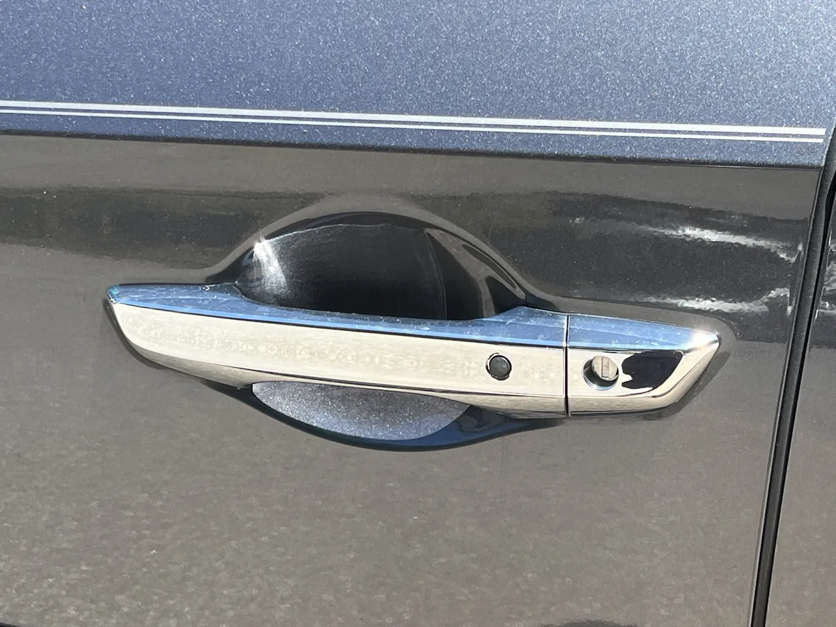 2023 Honda Odyssey Touring thumbnail 35