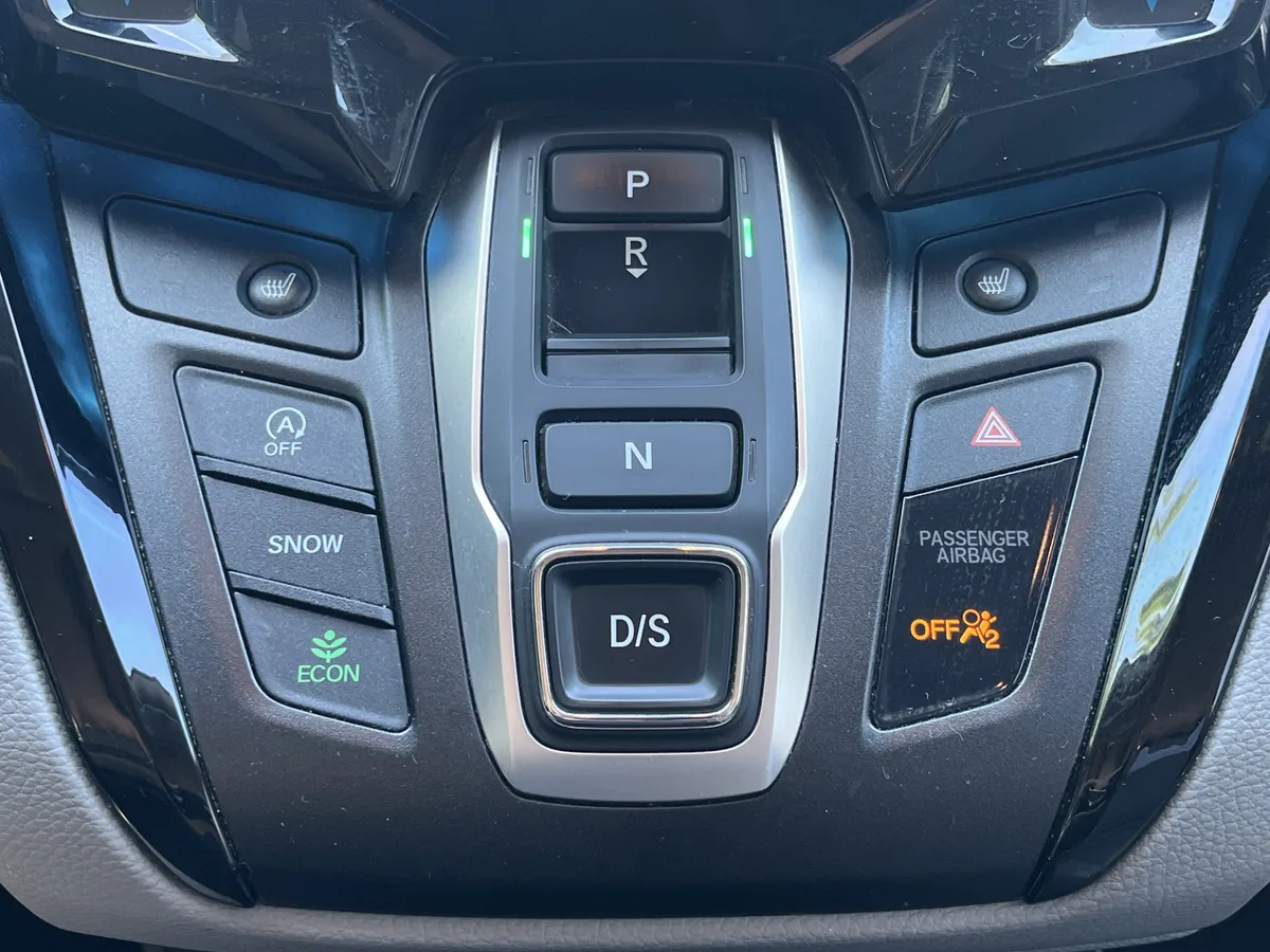 2023 Honda Odyssey Touring thumbnail 8