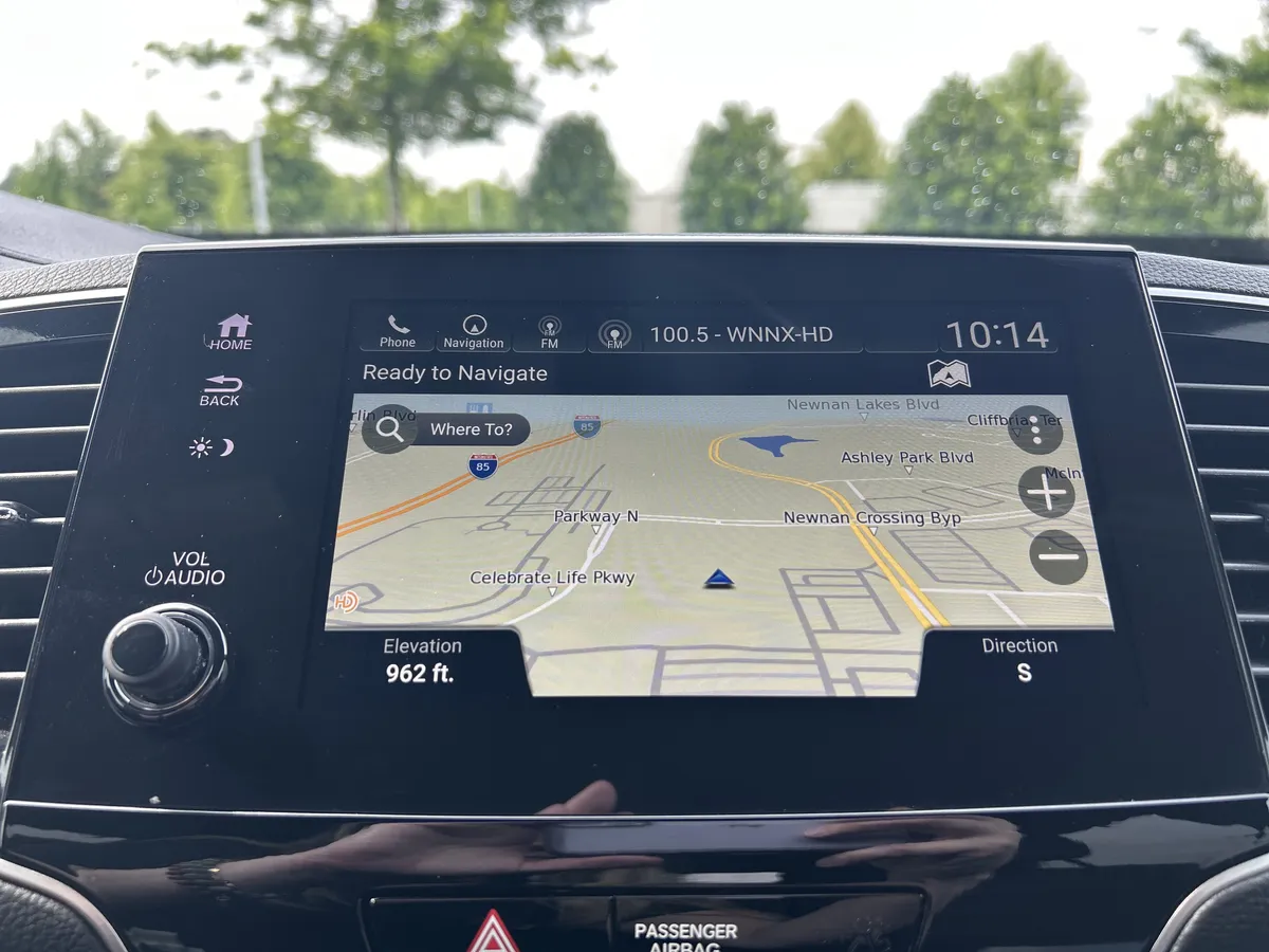 2023 Honda Passport TrailSport thumbnail 11