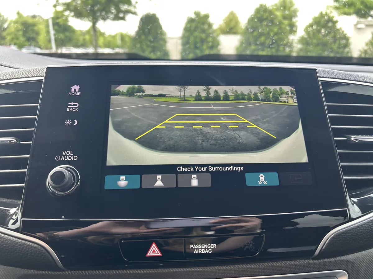 2023 Honda Passport TrailSport thumbnail 13