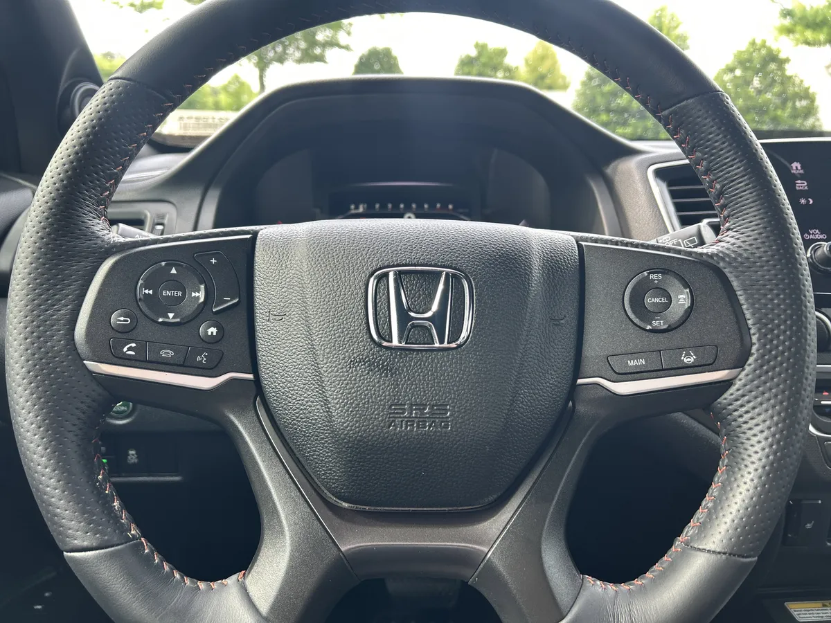 2023 Honda Passport TrailSport thumbnail 16