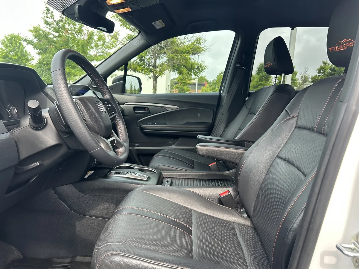 2023 Honda Passport TrailSport thumbnail 23
