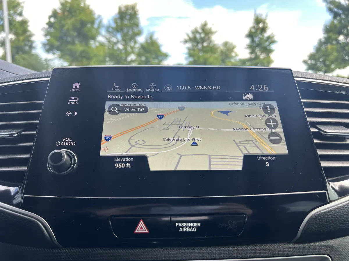 2023 Honda Passport TrailSport thumbnail 11