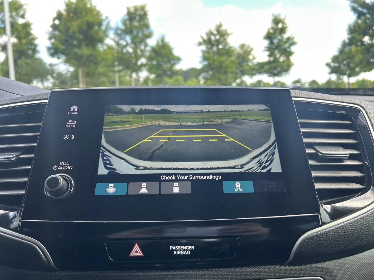 2023 Honda Passport TrailSport thumbnail 13