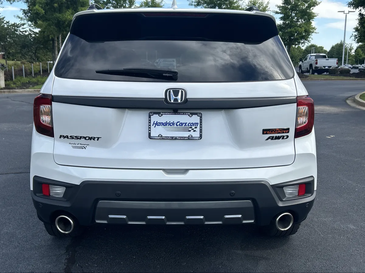 2023 Honda Passport TrailSport thumbnail 7