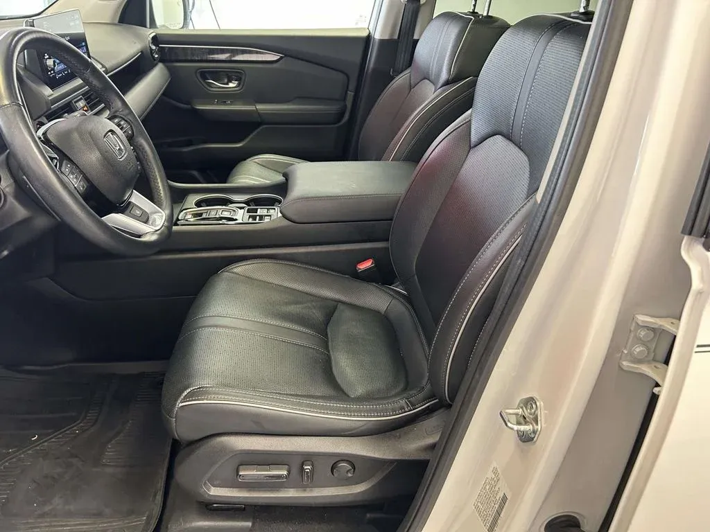 2023 Honda Pilot Elite thumbnail 18