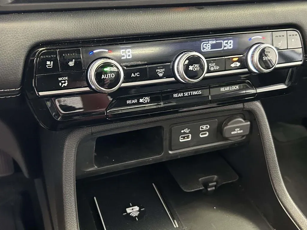 2023 Honda Pilot Elite thumbnail 26