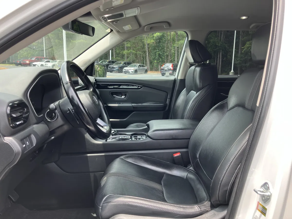 2023 Honda Pilot EX-L 7 Passenger 2WD thumbnail 16