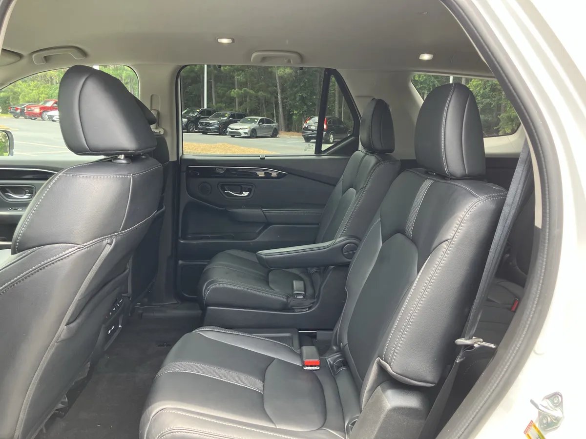 2023 Honda Pilot EX-L 7 Passenger 2WD thumbnail 32