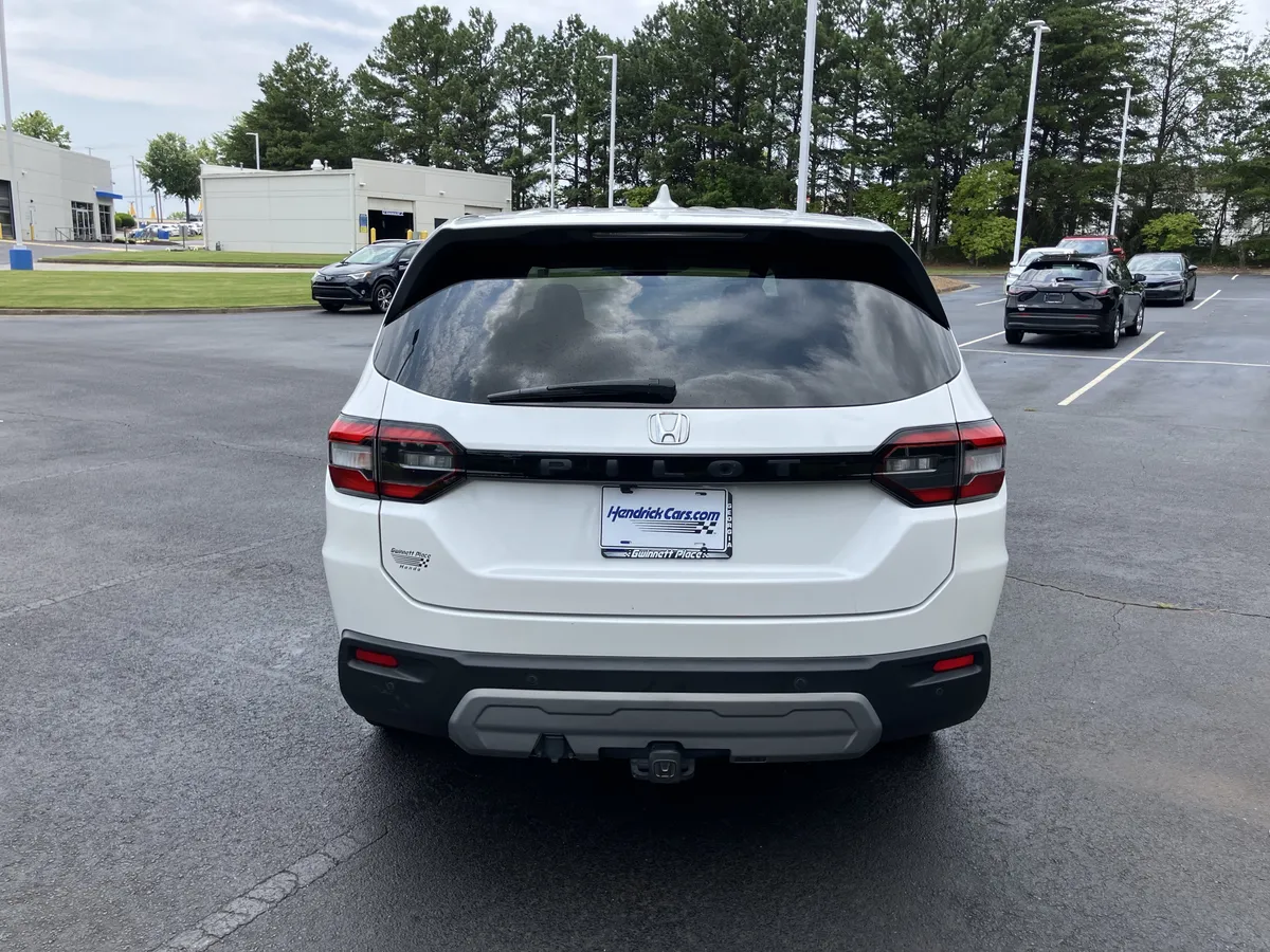 2023 Honda Pilot EX-L 7 Passenger 2WD thumbnail 9