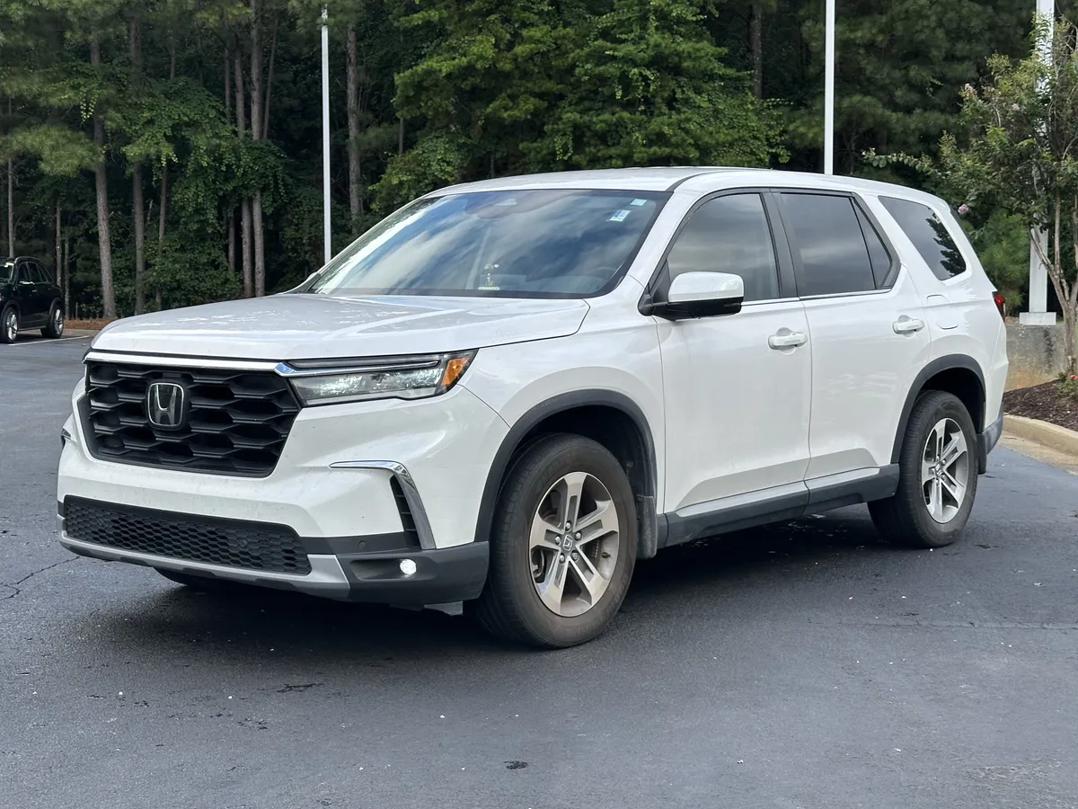 2023 Honda Pilot EX-L 8 Passenger 2WD thumbnail 4