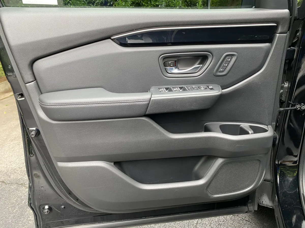 2023 Honda Pilot EX-L 8 Passenger thumbnail 14