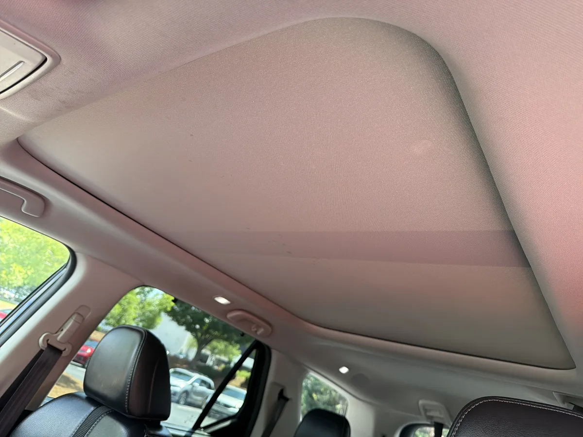2023 Honda Pilot Touring thumbnail 15