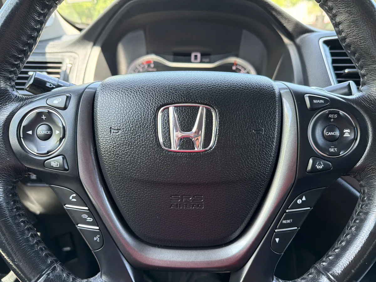 2023 Honda Ridgeline AWD RTL thumbnail 12