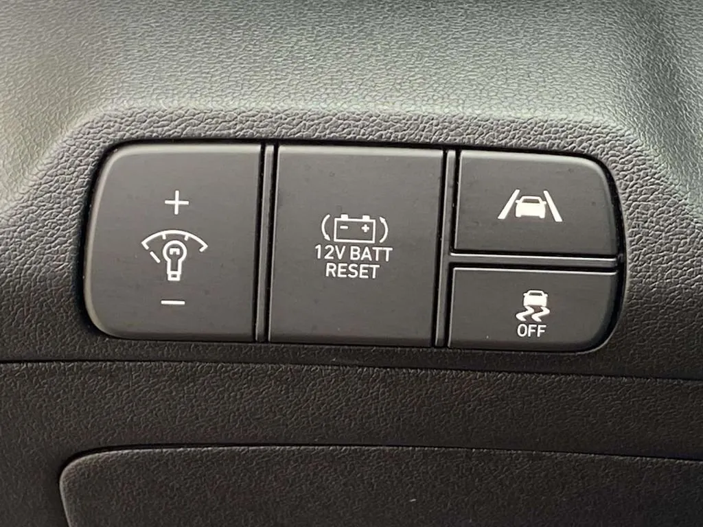 2023 Hyundai Elantra Hybrid Limited thumbnail 29